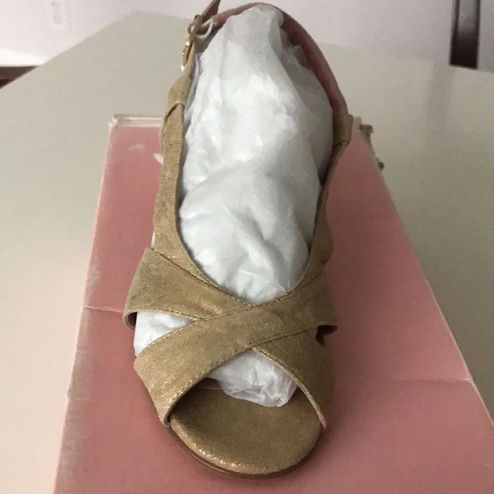 Amiana Formal Dress Golden Sandals size 4